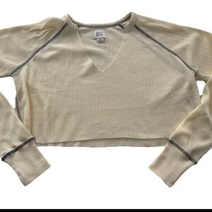 NWOT BDG Urban Outfitters Ivory Cropped Waffle Knit Oversized Long Sleeve Small